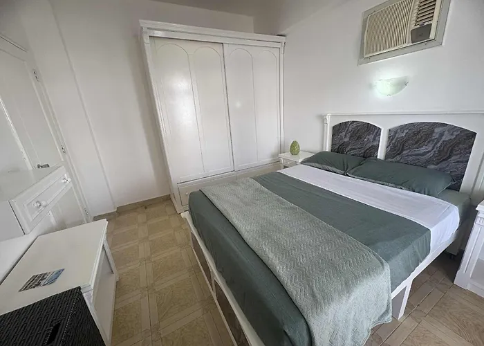 2bedroom- Sheik- Familyfriendly- Pool شقة *